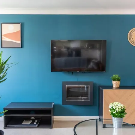 דירה Guestready - Suburban Living In Cheswick Village בריסטול