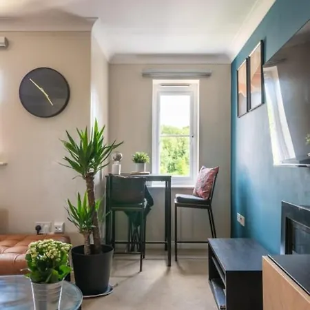 Lägenhet Guestready - Suburban Living In Cheswick Village Bristol