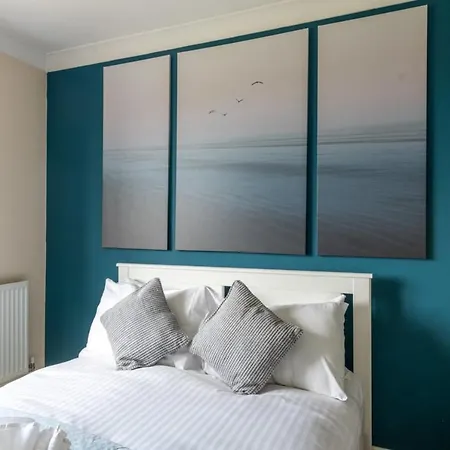 Guestready - Suburban Living In Cheswick Village Apartment Bristol