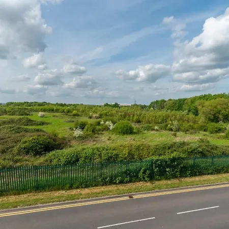 Guestready - Suburban Living In Cheswick Village Bristol
